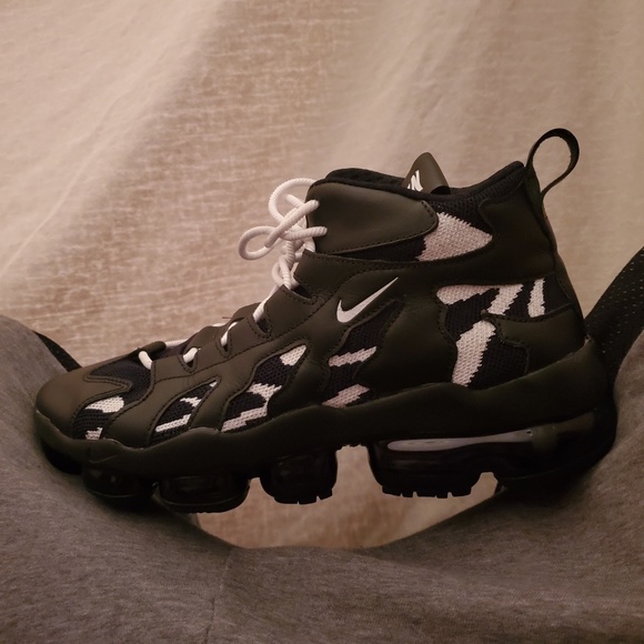 Nike Vapormax - Picture 2 of 4